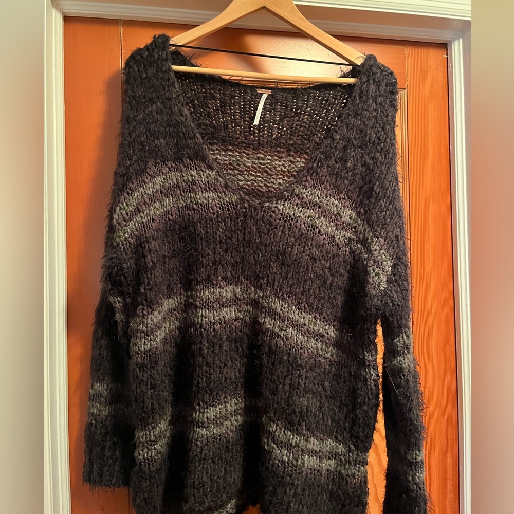 Free People Black and Gray V-Neck Sweater